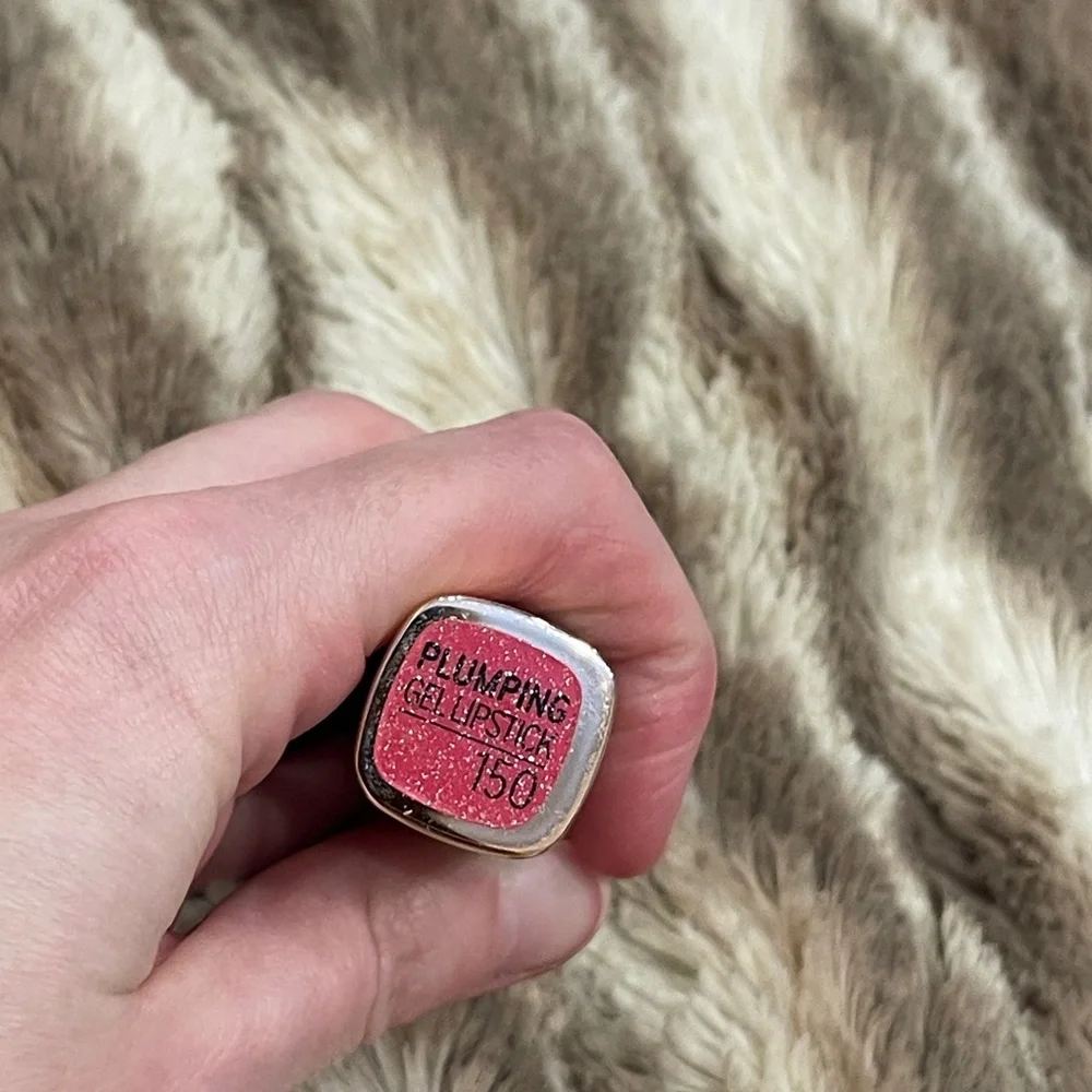 Catrice Power Plumping Gel Lipstick in Shade 150 Rule the World